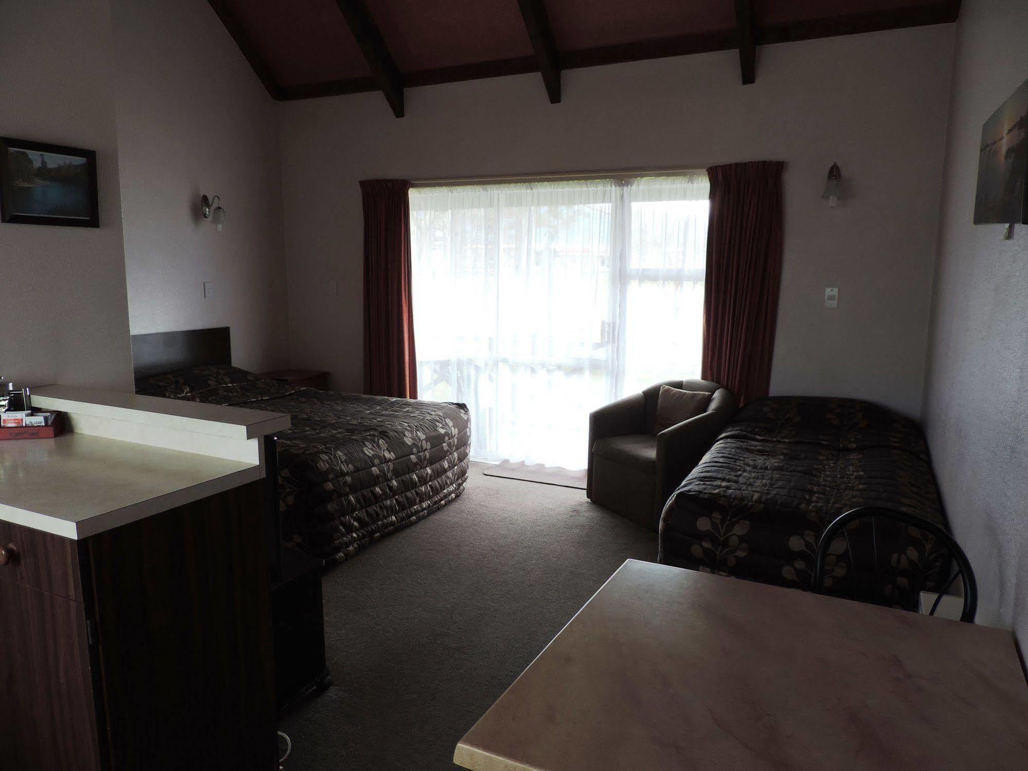 Settlers Motel Терейнджи Экстерьер фото