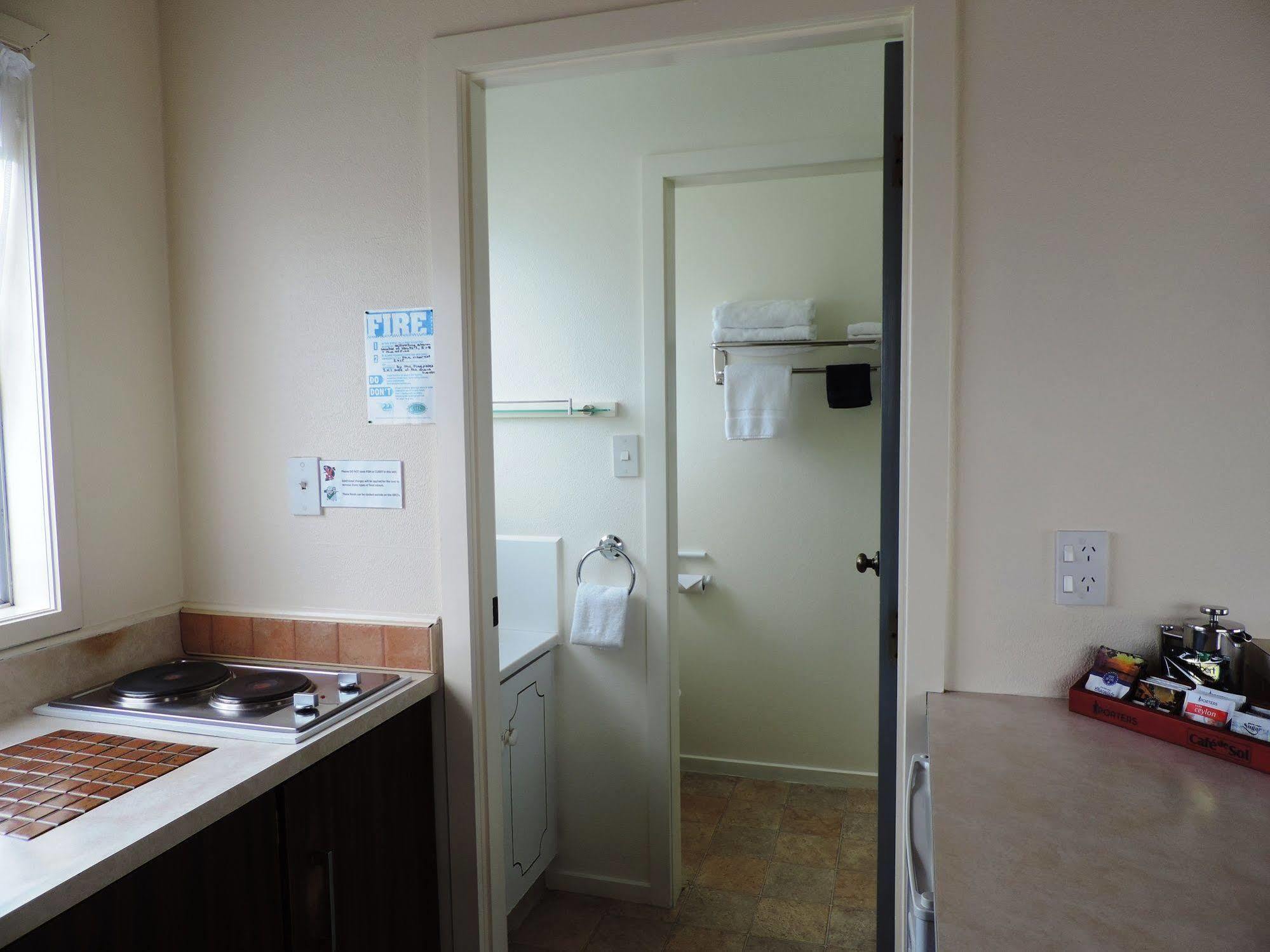 Settlers Motel Терейнджи Экстерьер фото